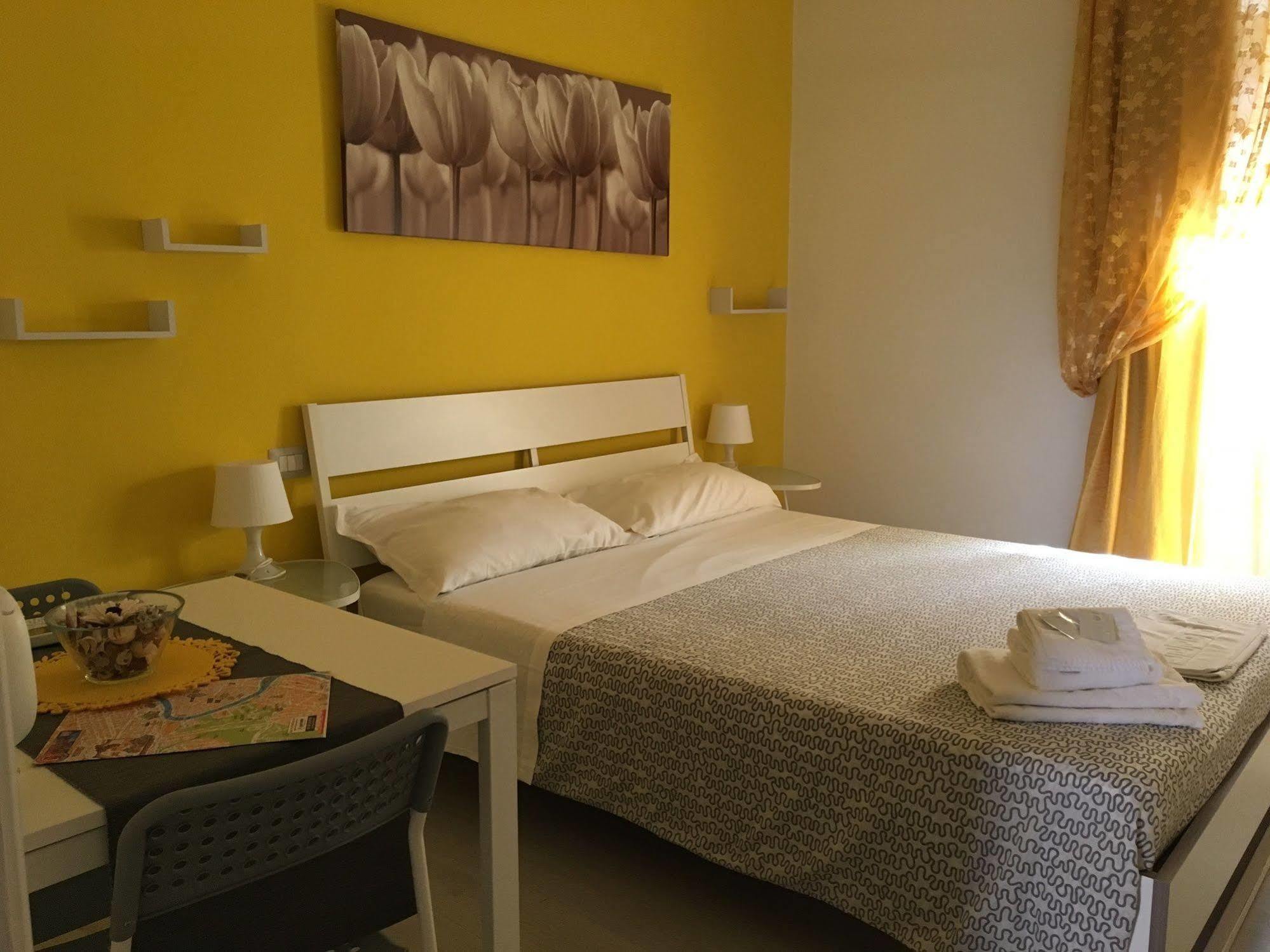 Sunrise B&B Roma Экстерьер фото